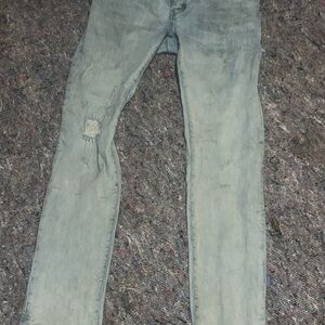 Relaxed Blue Jeans with Distressed Look
